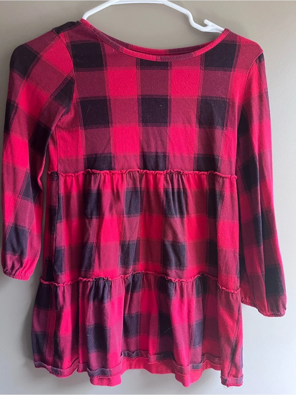 Old Navy Red and Black Plaid Tiered Long-Sleeve Top girls 8 medium